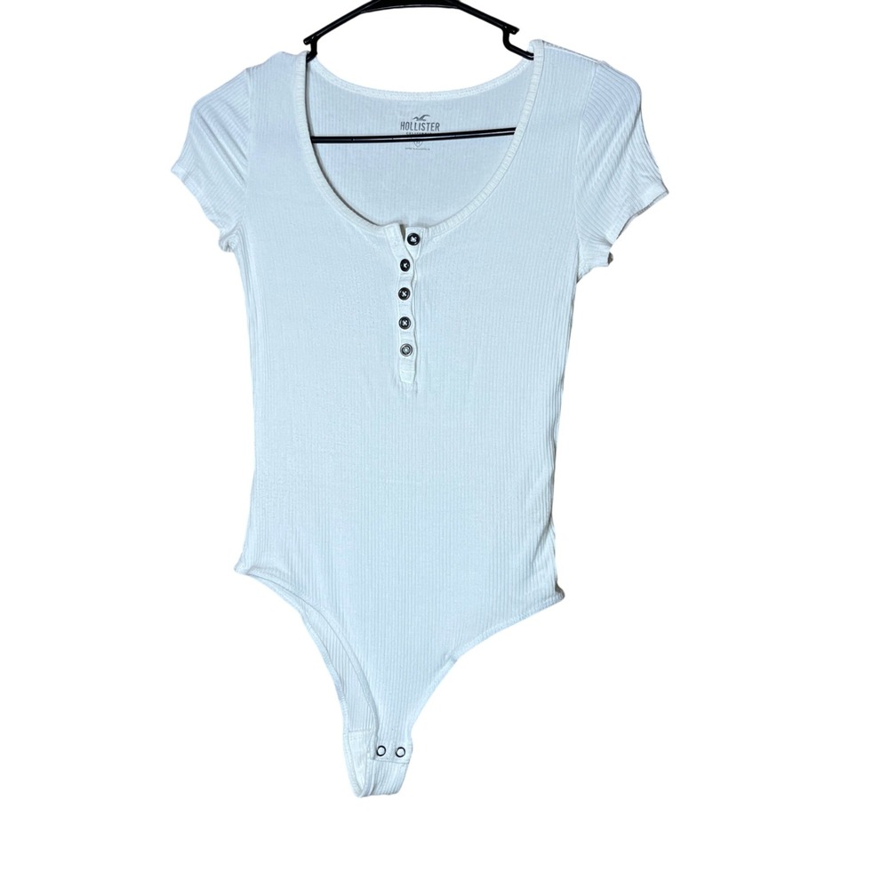 Hollister White Ribbed Henley Bodysuit Snap Closure Short Sleeve Size‎ Medium